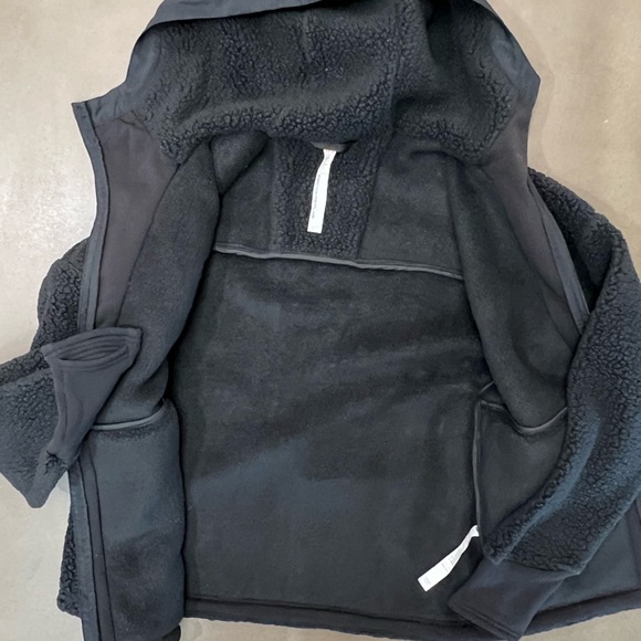 Deckers Lab Black Jacket - Picture 8 of 11